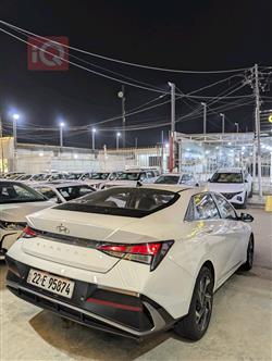 هیوندای ئەلەنترا